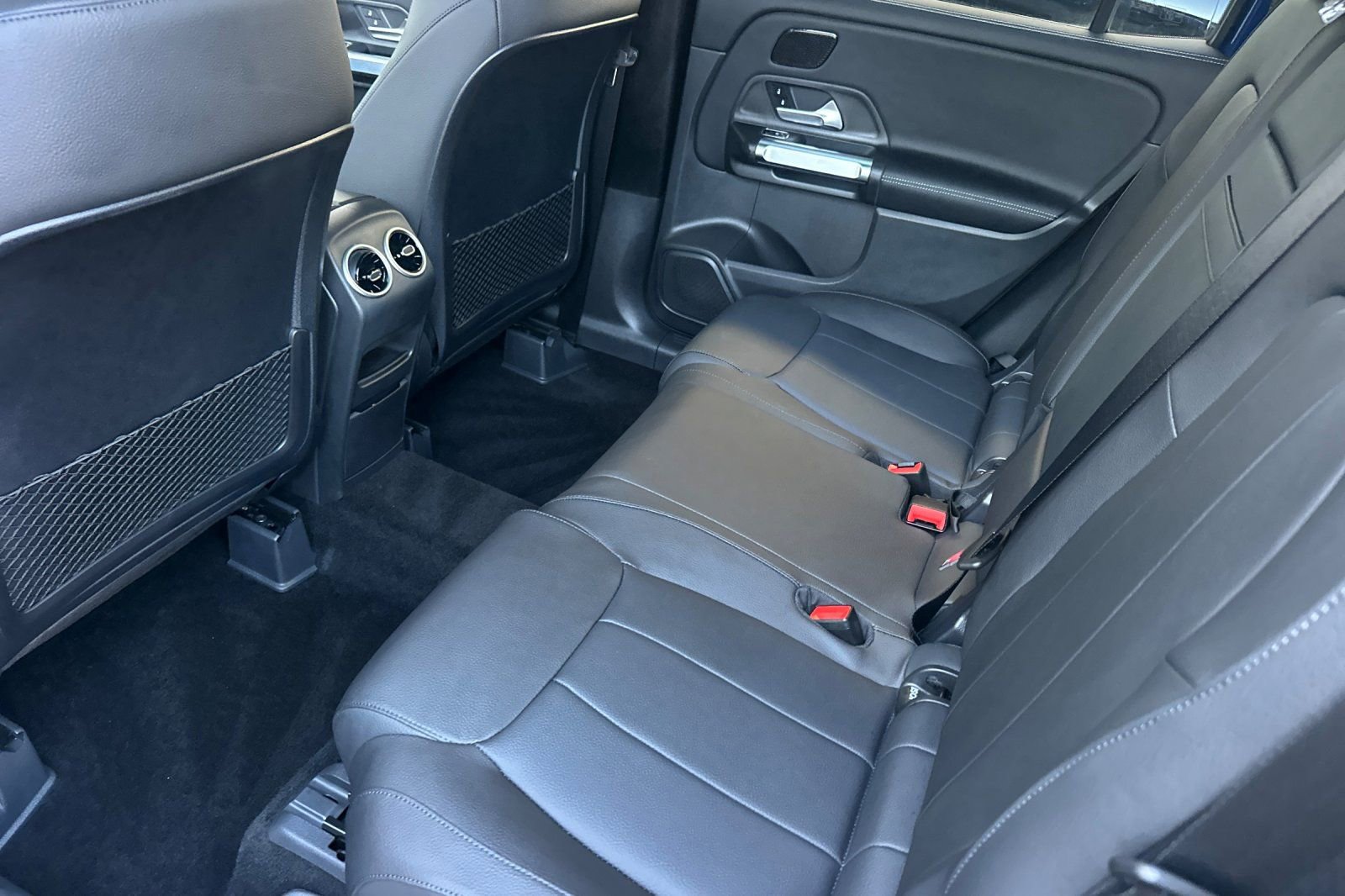 New 2026 Mercedes-Benz GLB 250 GLB 250 image 10