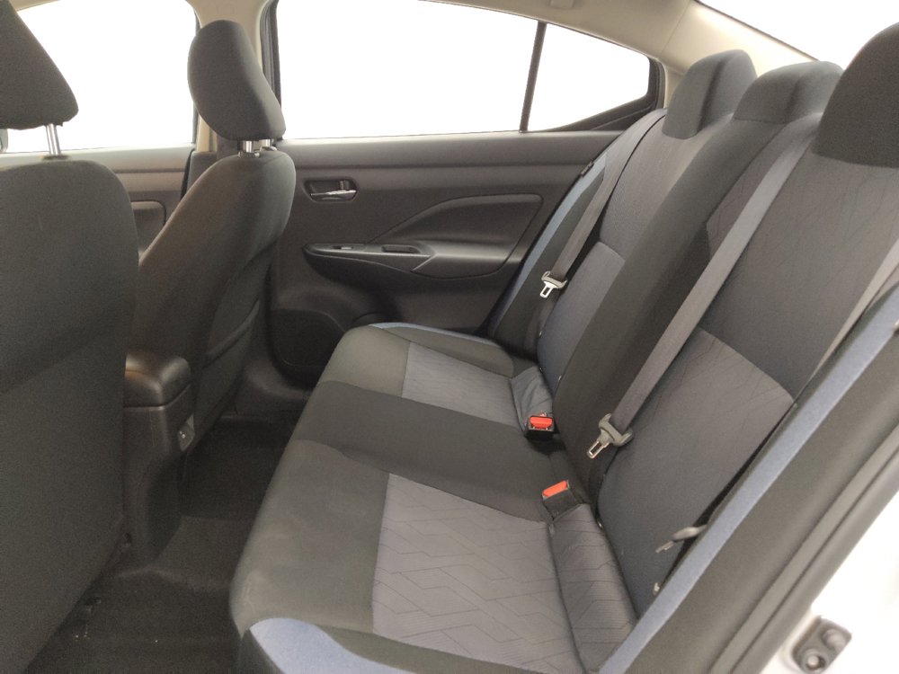 Used 2025 Nissan Versa SV FWD image 18