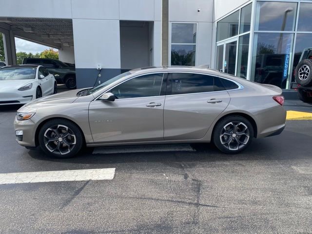 Used 2022 Chevrolet Malibu LT w/ Leather Package FWD image 6