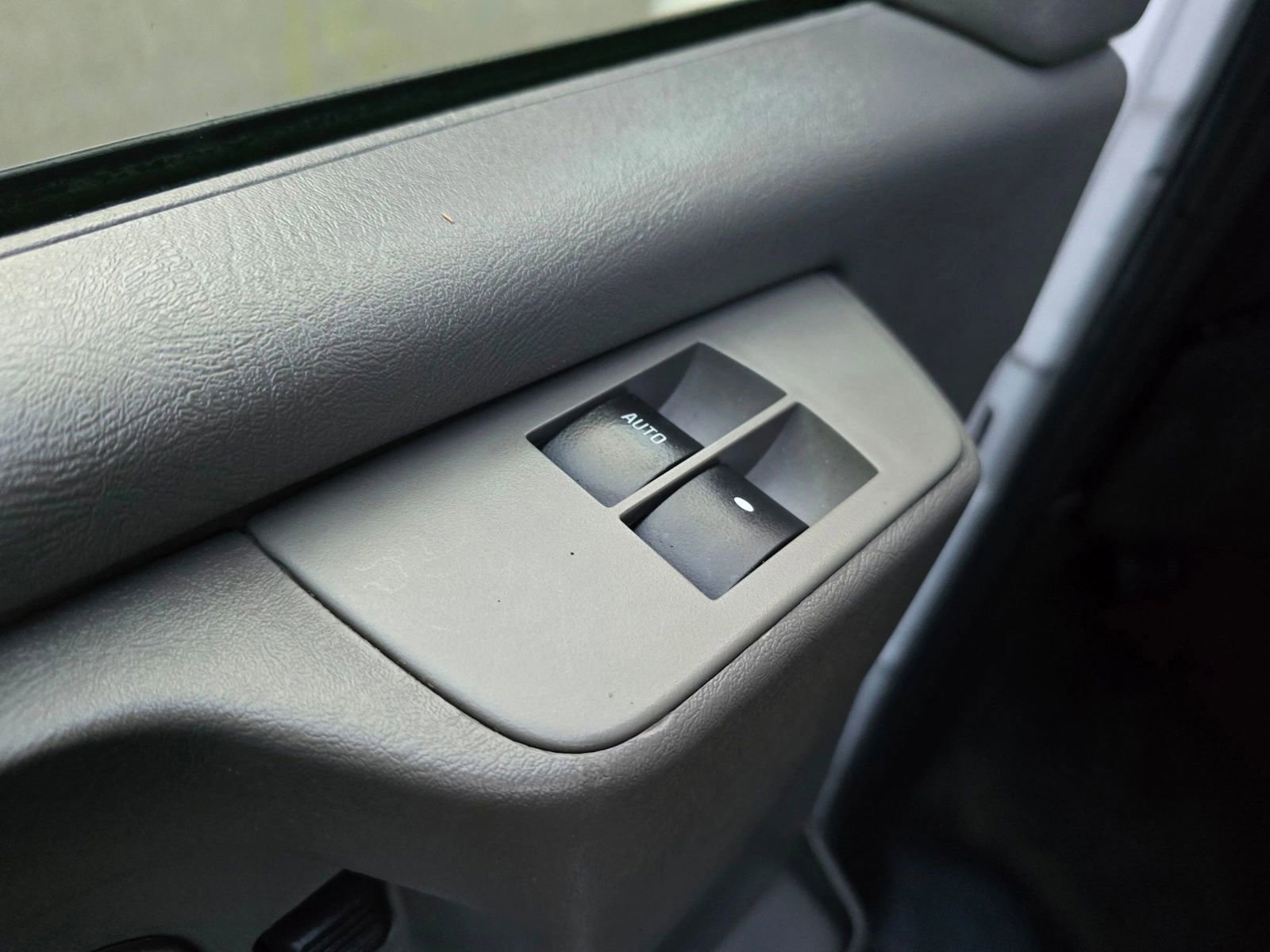 Used 2015 Chevrolet Express 3500 LT w/ LT Preferred Equipment Group image 22