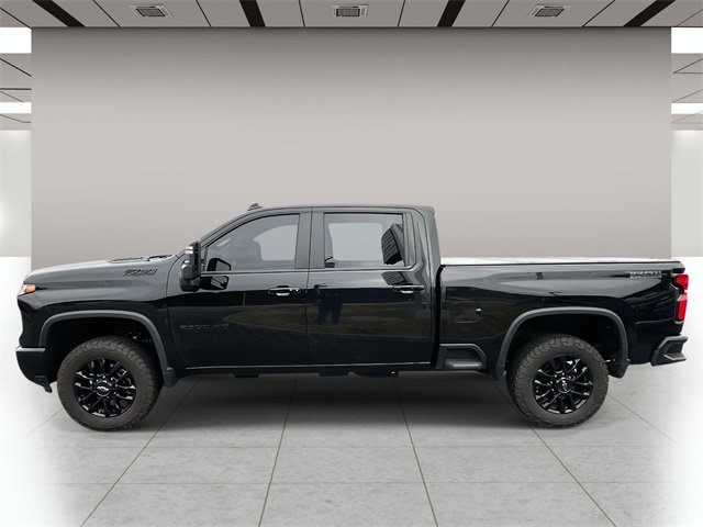 Used 2025 Chevrolet Silverado 2500 LT w/ Trail Boss Package image 8