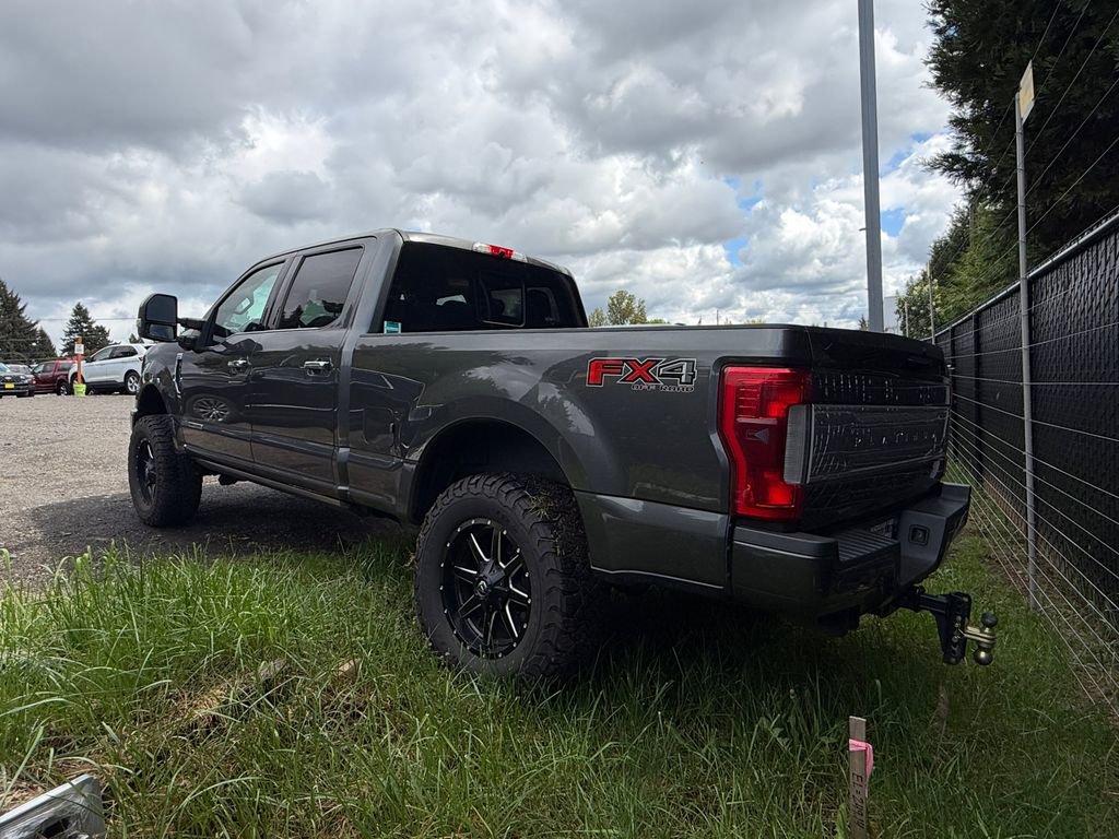 Used 2017 Ford F350 Platinum w/ Platinum Ultimate Package image 3