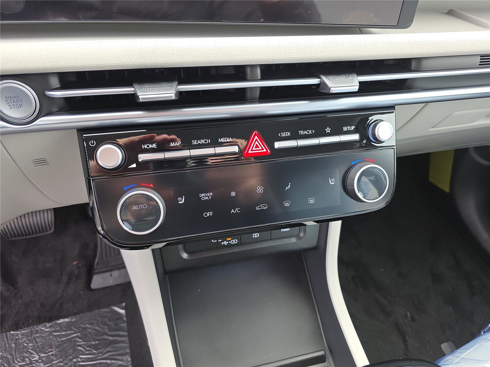 New 2026 Hyundai Tucson SEL image 17