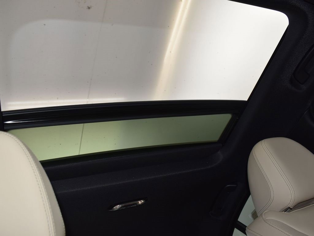 New 2026 BMW 330i Sedan w/ Convenience Package image 26