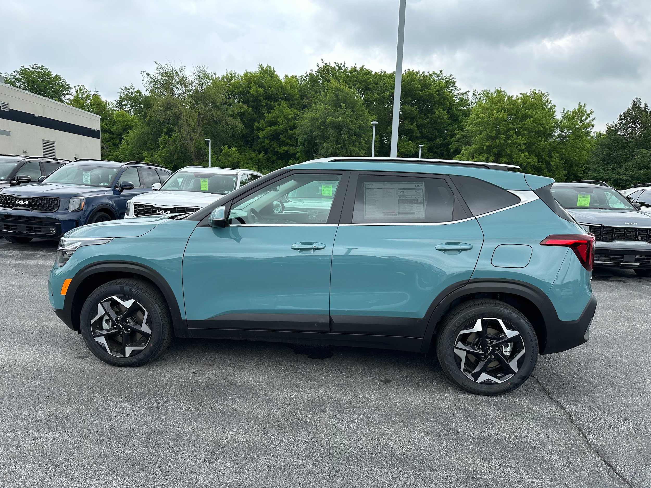 New 2026 Kia Seltos EX AWD/4WD image 8