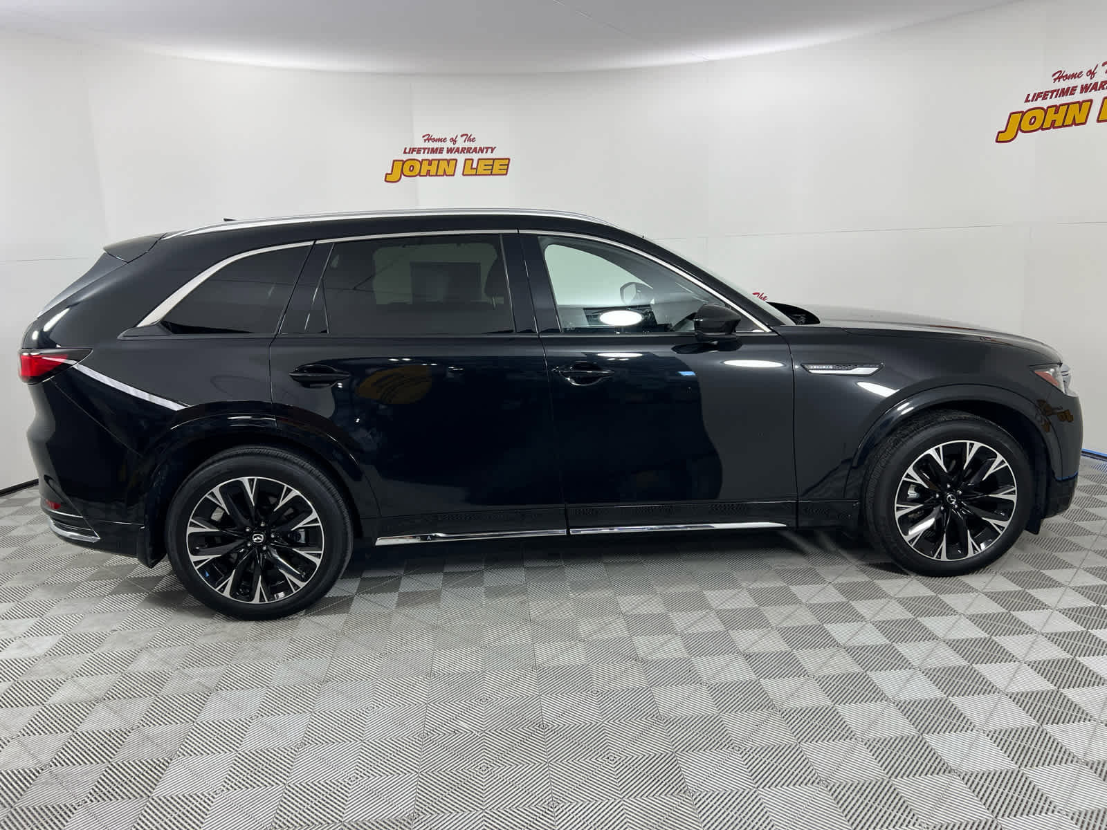 Certified 2025 MAZDA CX-90 3.3 Turbo S w/ Premium Package image 8