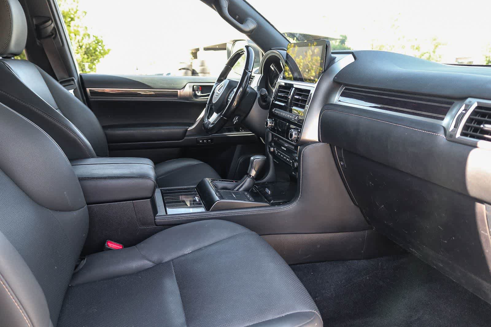 Used 2022 Lexus GX 460 Premium w/ Premium Package AWD/4WD image 15