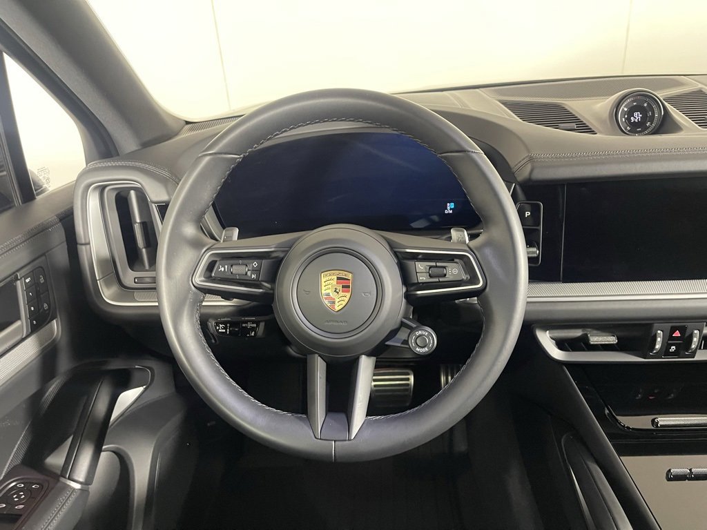 Certified 2025 Porsche Cayenne S image 21