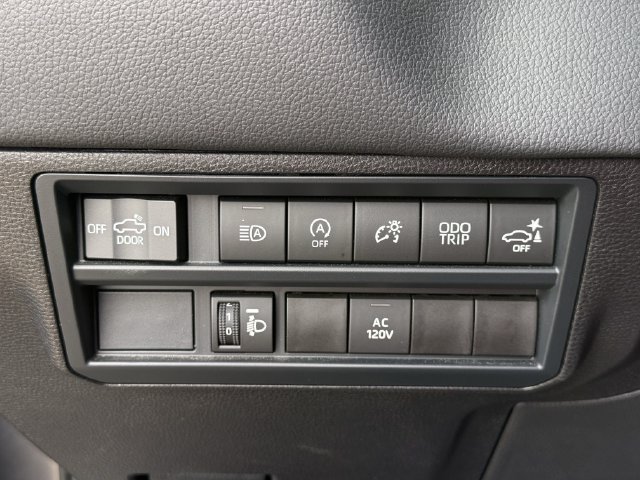 Used 2025 Toyota Tundra Limited w/ Power Package AWD/4WD image 26