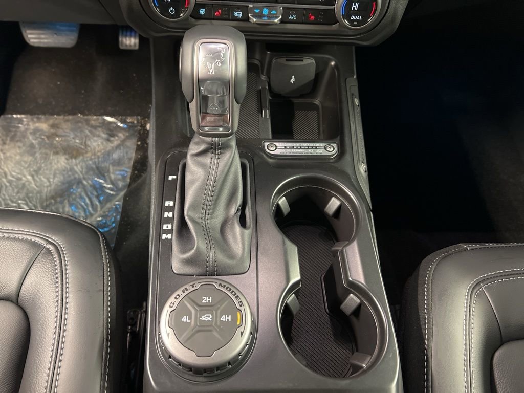 New 2026 Ford Bronco Outer Banks AWD/4WD image 16