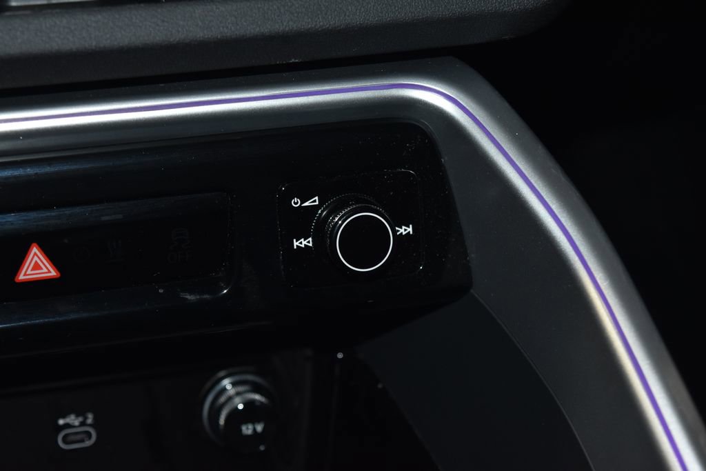 Certified 2025 Audi Q5 Premium w/ Convenience Package image 12