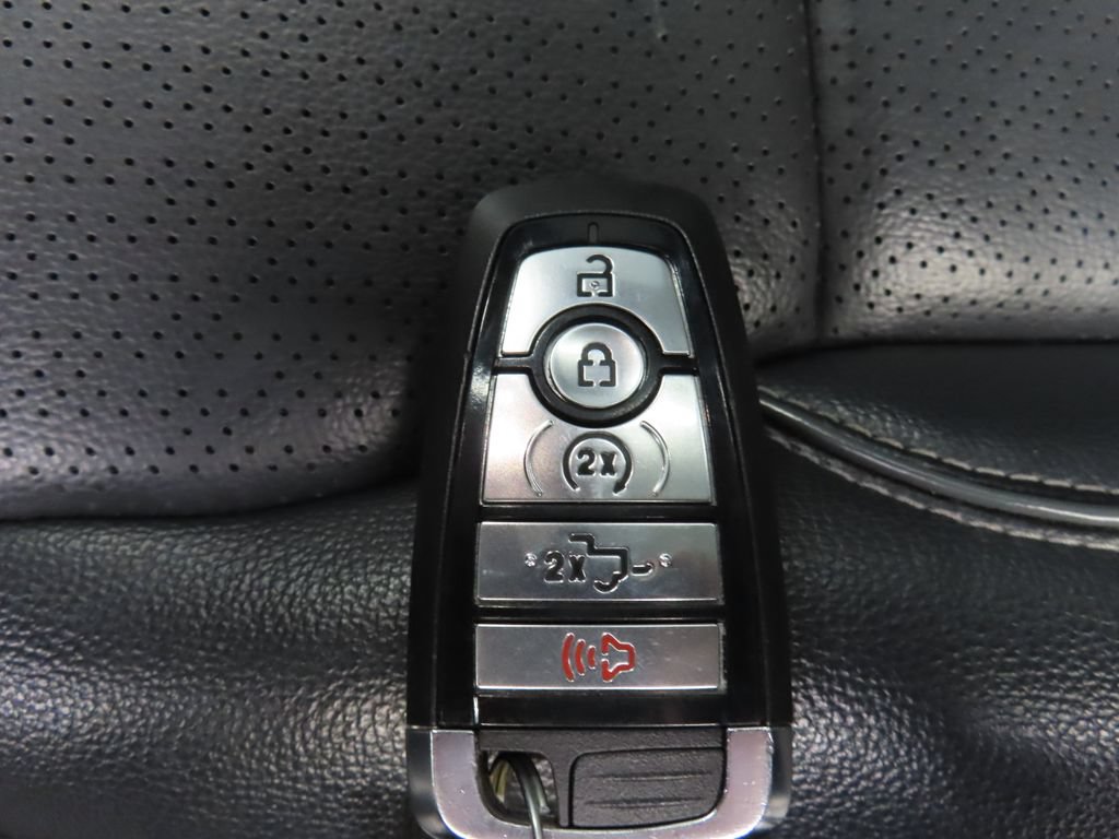 Used 2025 Ford F150 Lariat AWD/4WD image 61