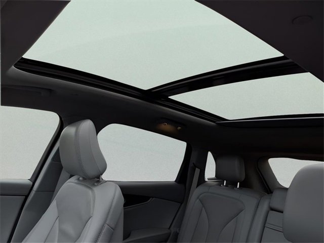 Used 2021 Lincoln Nautilus Reserve image 16