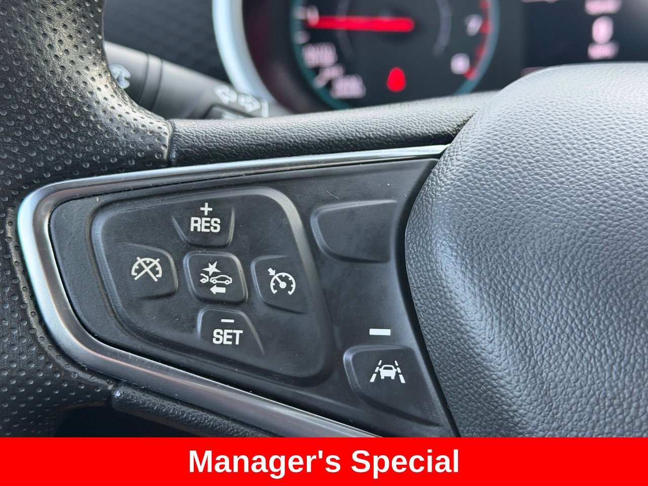 Used 2025 Chevrolet Malibu LT FWD image 16
