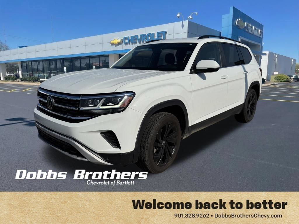 Used 2023 Volkswagen Atlas SE w/ Black Wheel Package FWD image 3