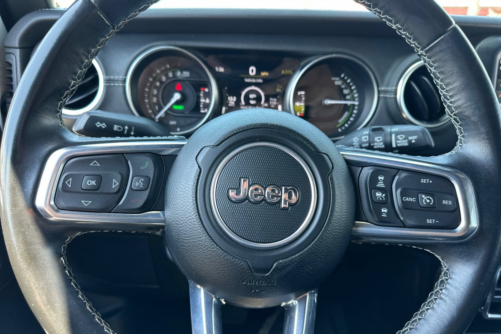 Used 2022 Jeep Wrangler Unlimited Sahara w/ Safety Group AWD/4WD image 30