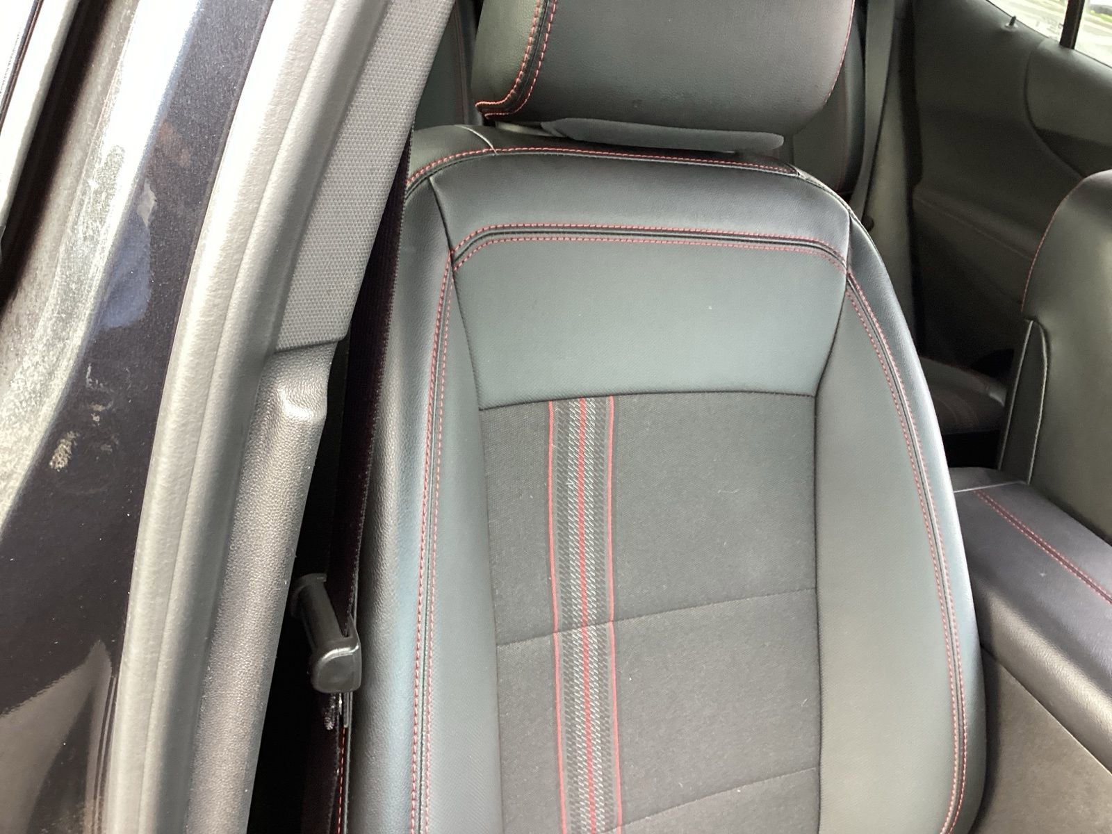 Used 2022 Chevrolet Equinox RS image 17