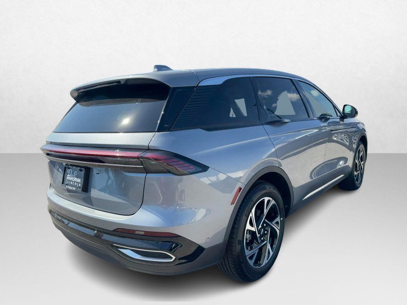 Certified 2024 Lincoln Nautilus Premier image 5