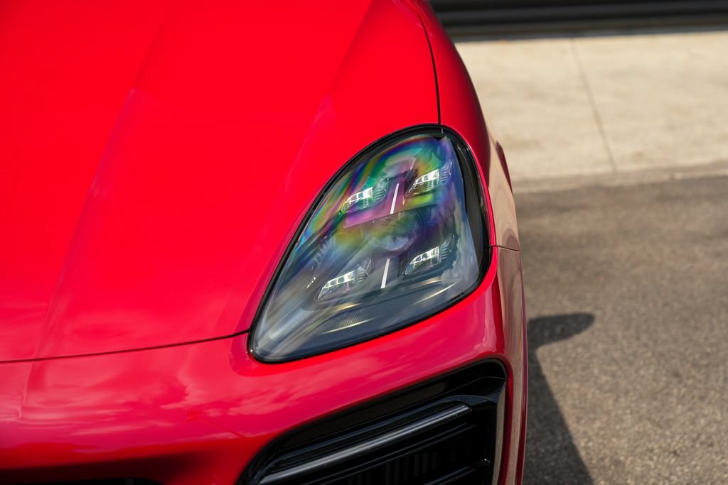 Certified 2023 Porsche Cayenne GTS AWD/4WD image 7