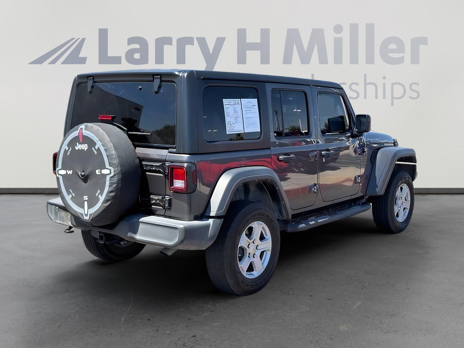 Used 2023 Jeep Wrangler Unlimited Sport AWD/4WD image 6