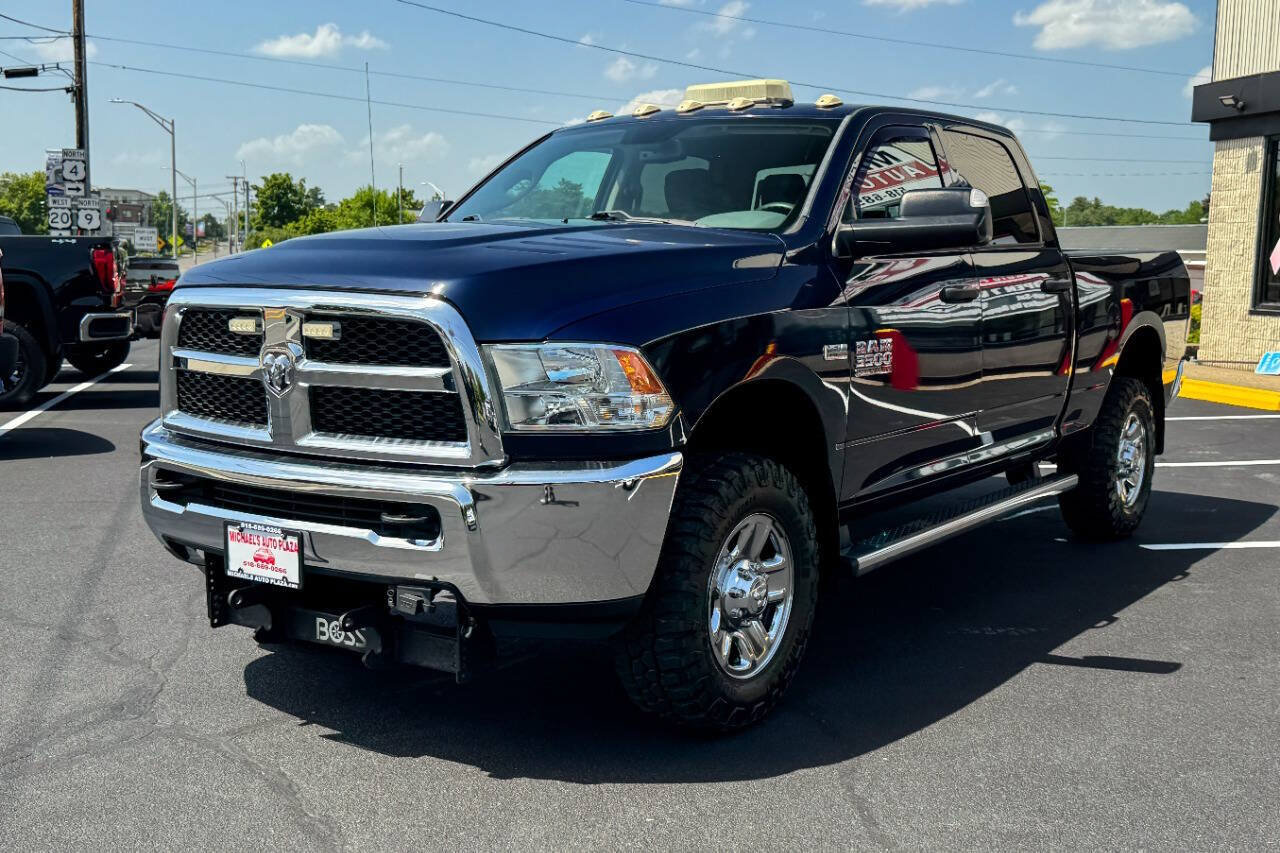 Used 2017 RAM 3500 Tradesman w/ Chrome Appearance Group AWD/4WD image 8