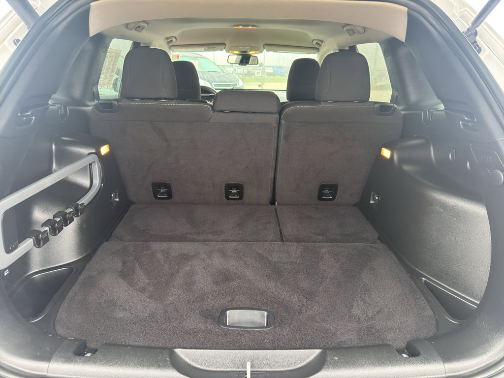 Used 2017 Jeep Cherokee Latitude w/ Comfort/Convenience Group image 36