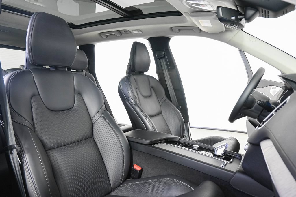 Certified 2024 Volvo XC90 T8 Ultimate w/ Lounge Package AWD/4WD image 26