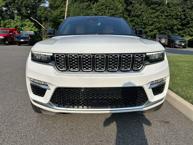 Used 2024 Jeep Grand Cherokee Summit AWD/4WD image 3