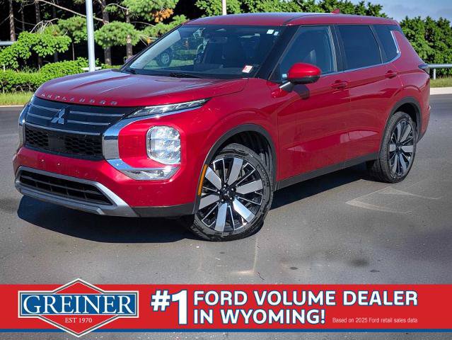 Used 2025 Mitsubishi Outlander SE