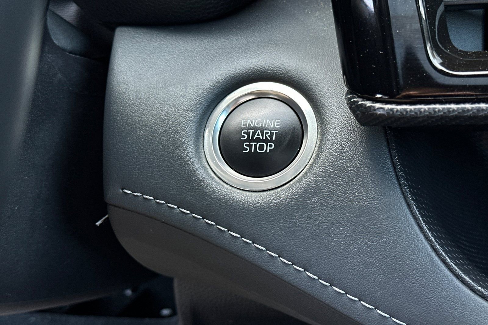 Used 2025 Toyota Highlander XSE image 30