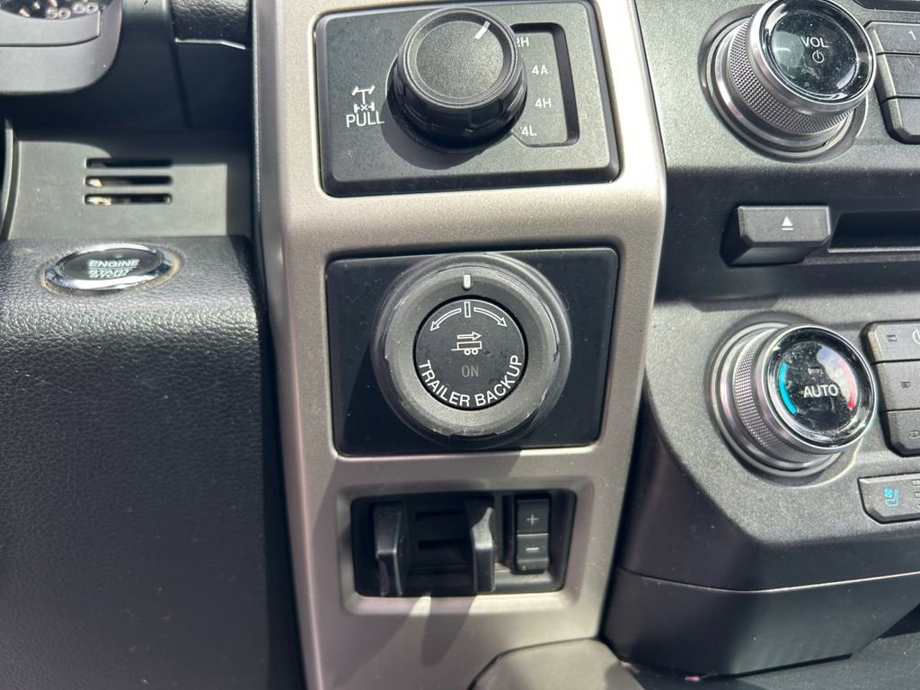 Used 2018 Ford F150 Lariat w/ Equipment Group 501A Mid AWD/4WD image 30