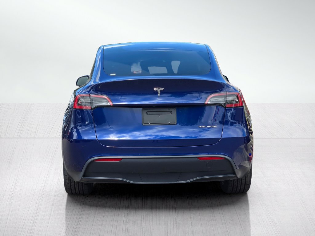 Used 2023 Tesla Model Y Long Range AWD/4WD image 5