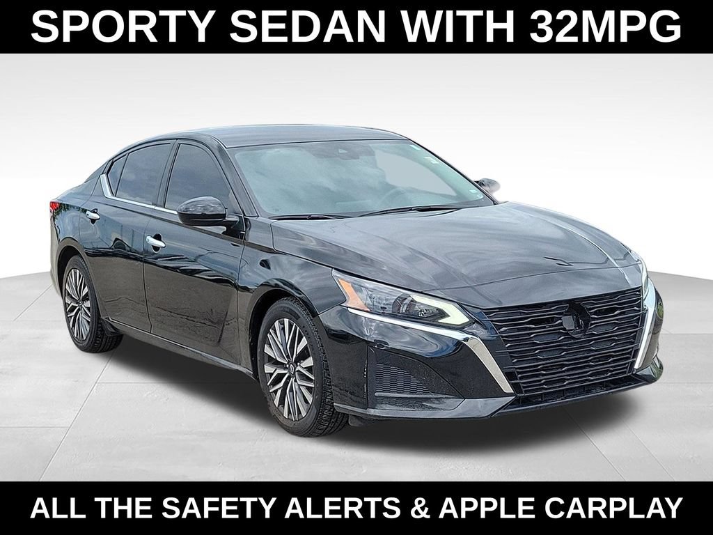 Used 2023 Nissan Altima 2.5 SV