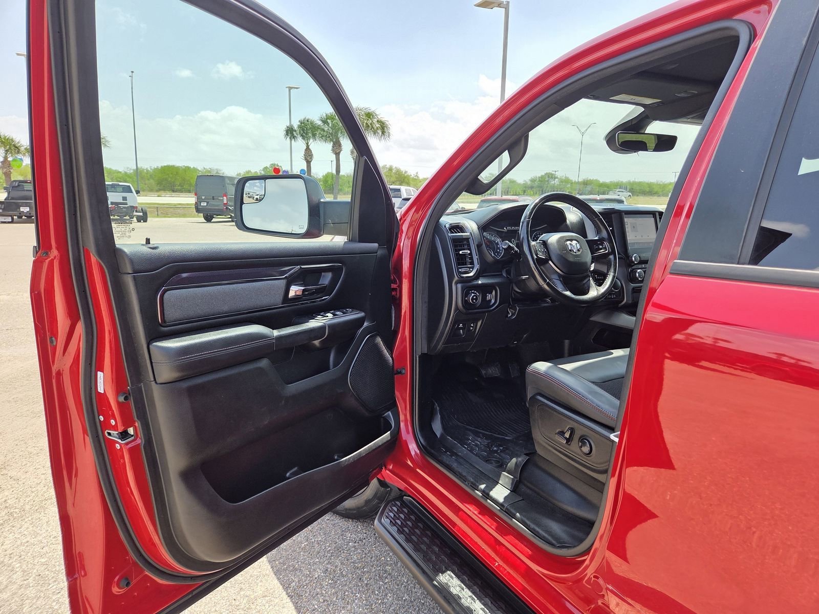 Used 2022 RAM 1500 Big Horn w/ Built-to-serve Edition AWD/4WD image 13