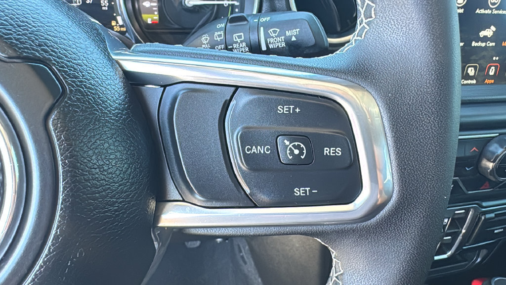 Used 2023 Jeep Wrangler Unlimited Sahara AWD/4WD image 31