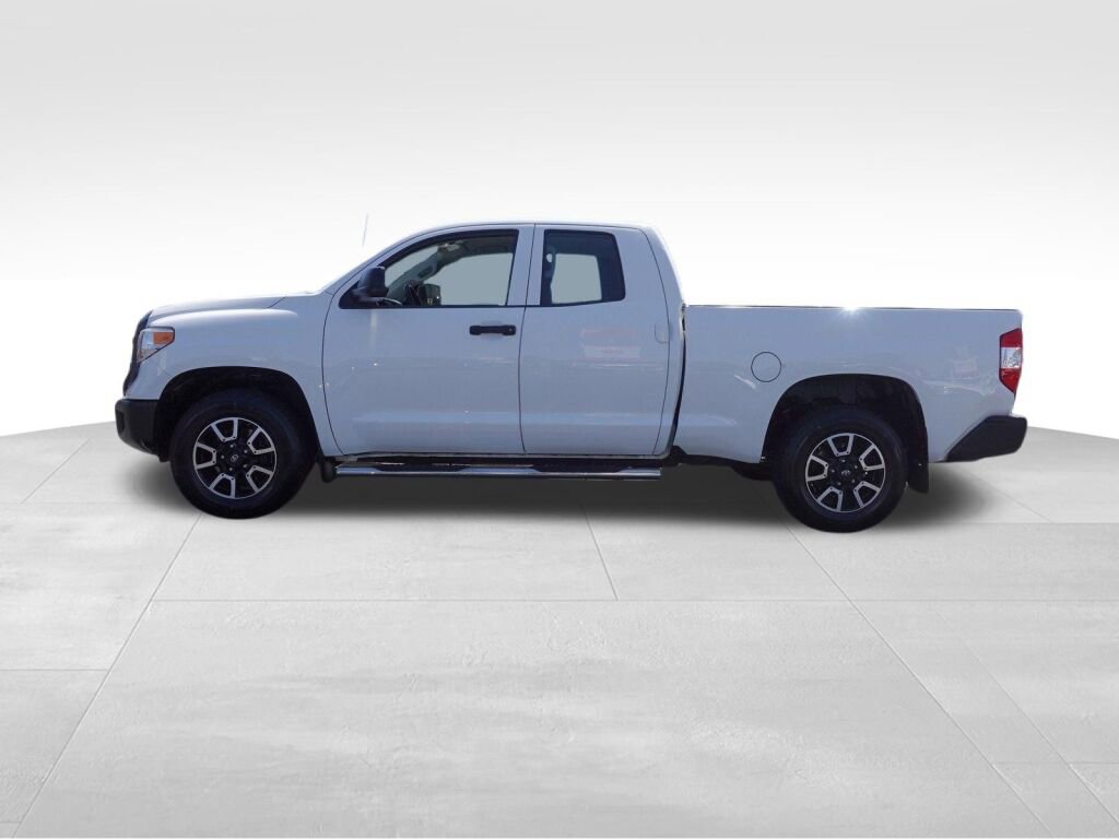 Used 2016 Toyota Tundra SR w/ Tow Package RWD image 7