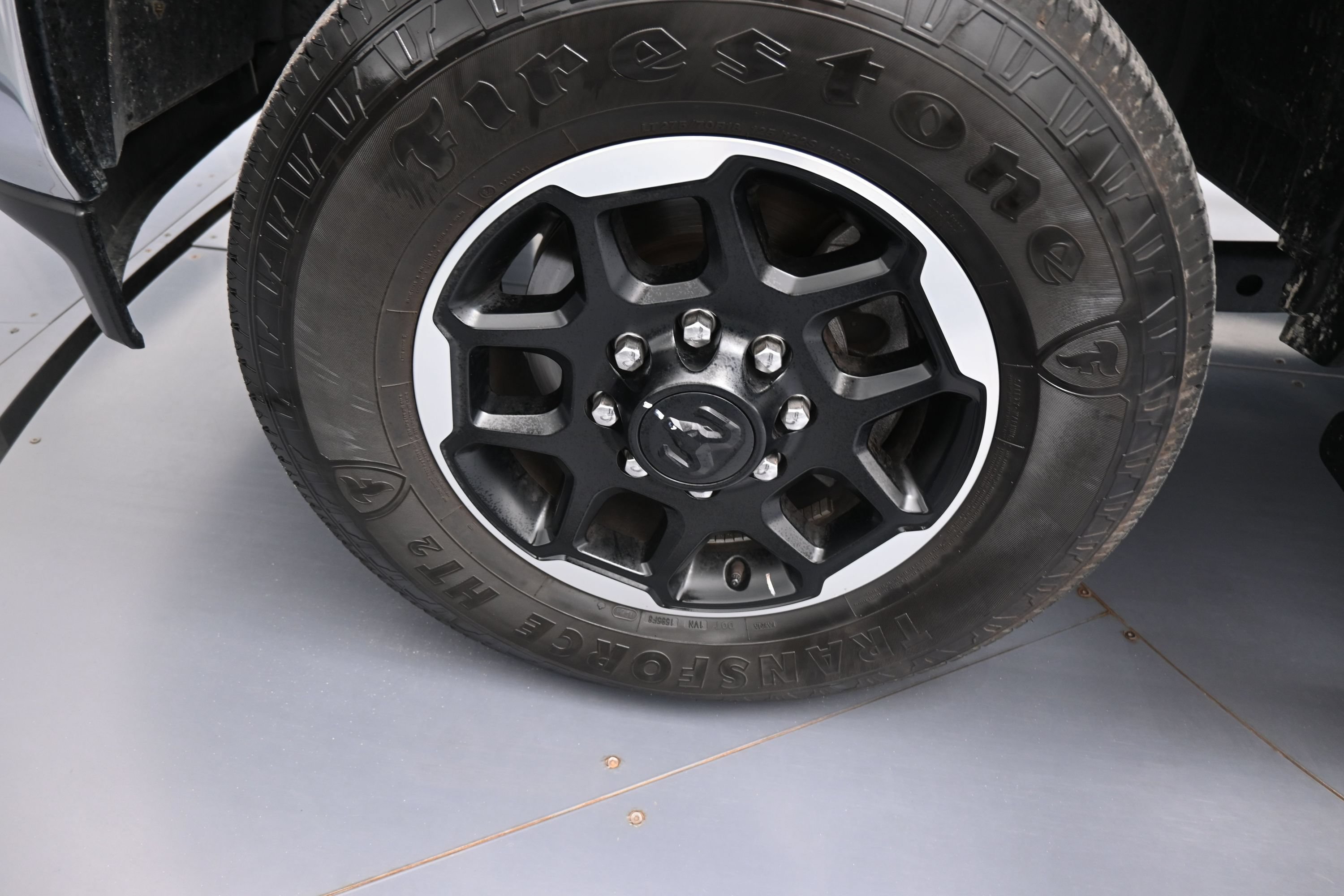 Used 2024 RAM 2500 Laramie AWD/4WD image 18