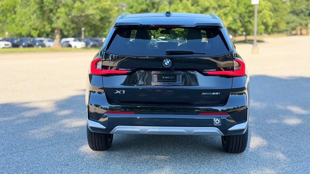 New 2026 BMW X1 xDrive28i w/ Technology Package AWD/4WD image 8
