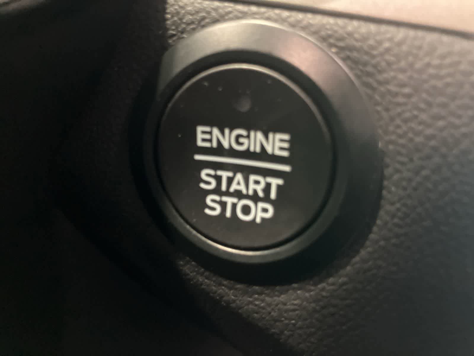 Used 2020 Ford Escape SEL AWD/4WD image 19