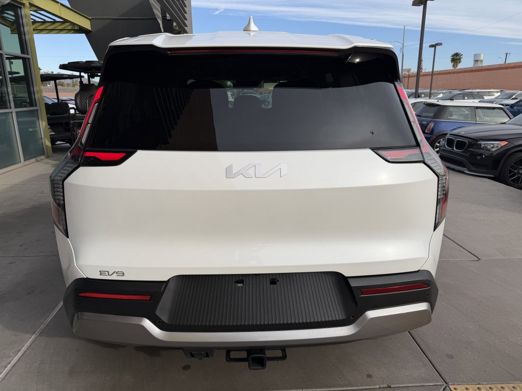 Used 2024 Kia EV9 Light image 13