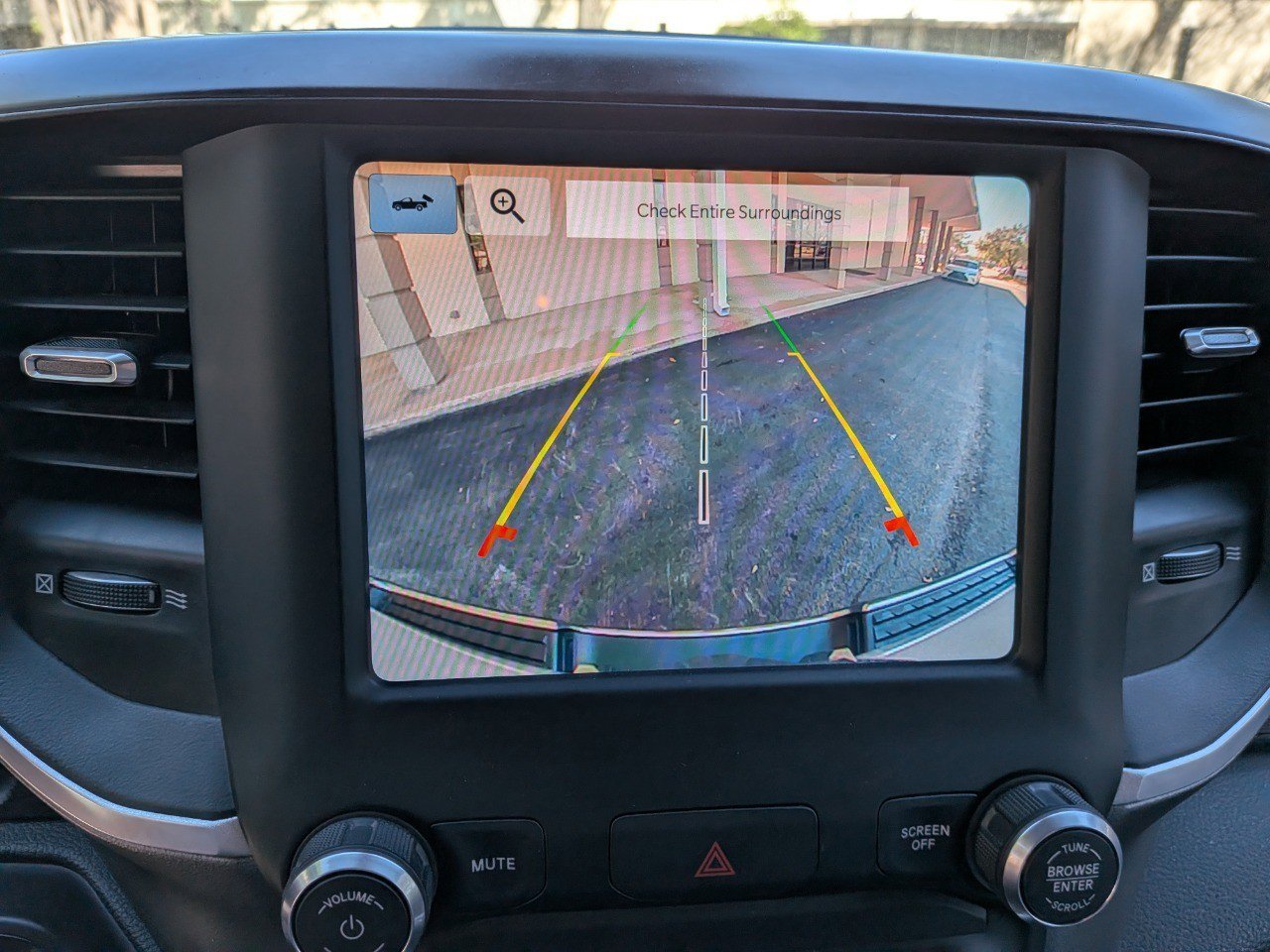 Used 2022 RAM 1500 Lone Star RWD image 3