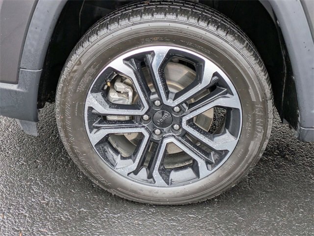 Certified 2023 Jeep Compass Limited image 31