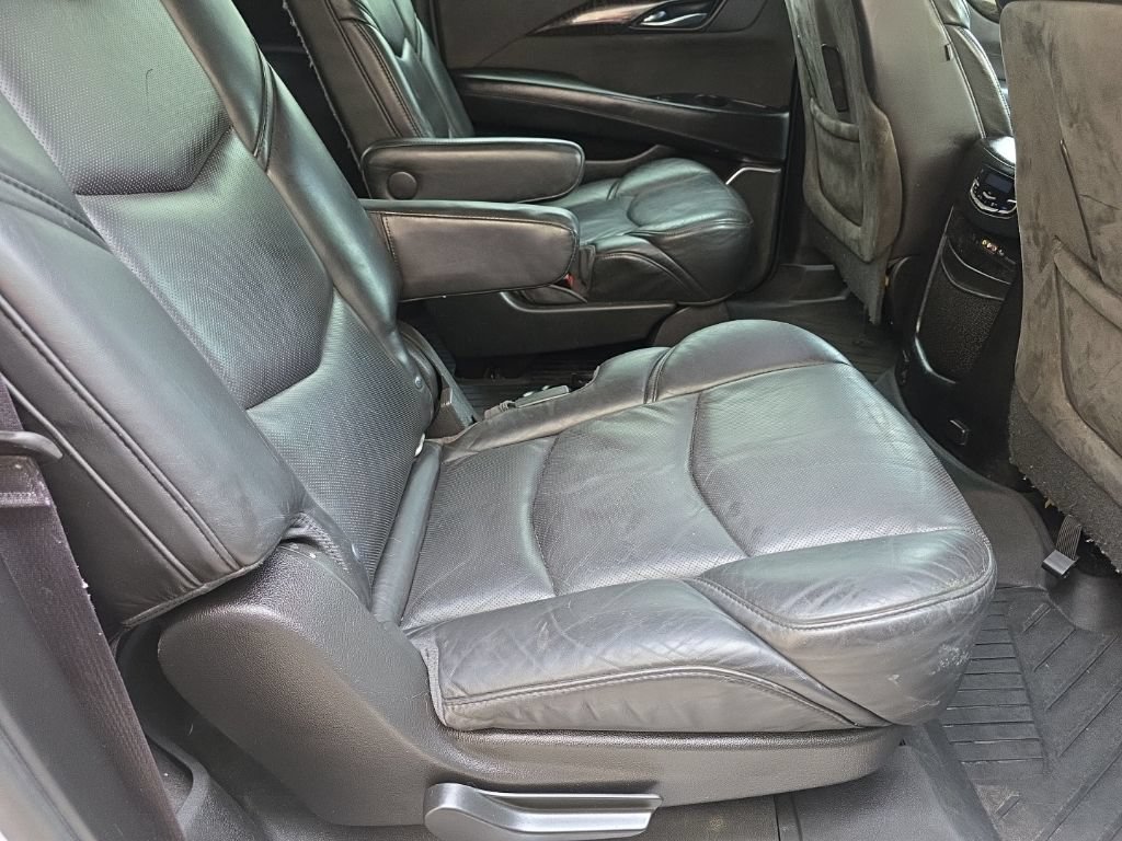Used 2016 Cadillac Escalade ESV Platinum AWD/4WD image 27