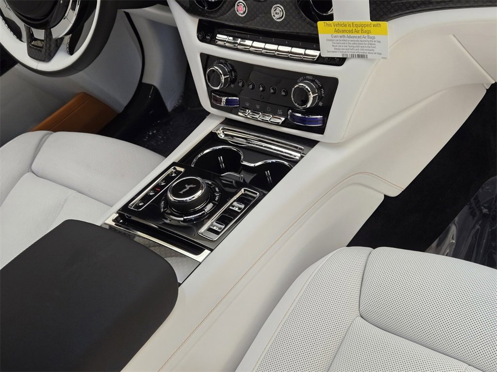 New 2025 Rolls-Royce Ghost Black Badge image 28