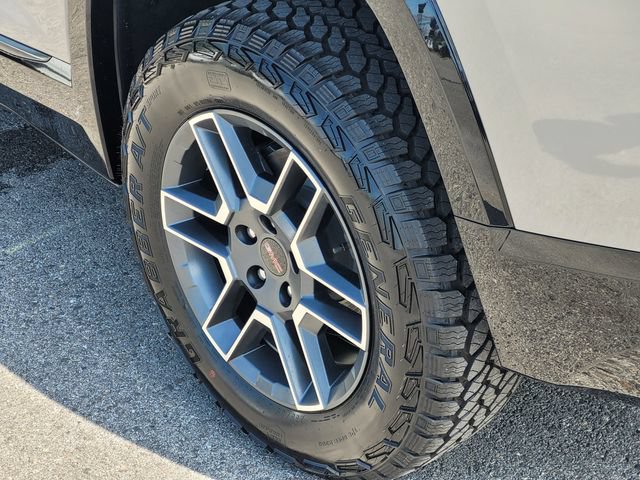 New 2026 GMC Terrain AT4 w/ Convenience Package III AWD/4WD image 7
