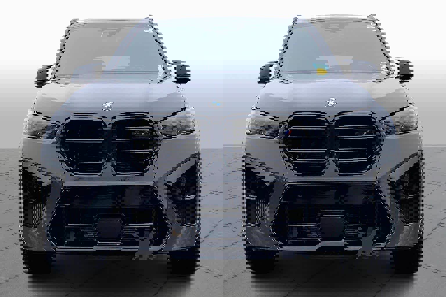 Used 2025 BMW X5 M Competition w/ Executive Package image 3