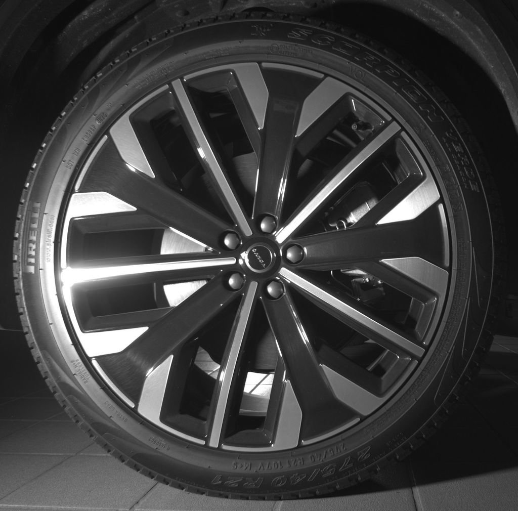 Certified 2026 Volvo XC90 T8 Plus w/ Protection Package Premier AWD/4WD image 24