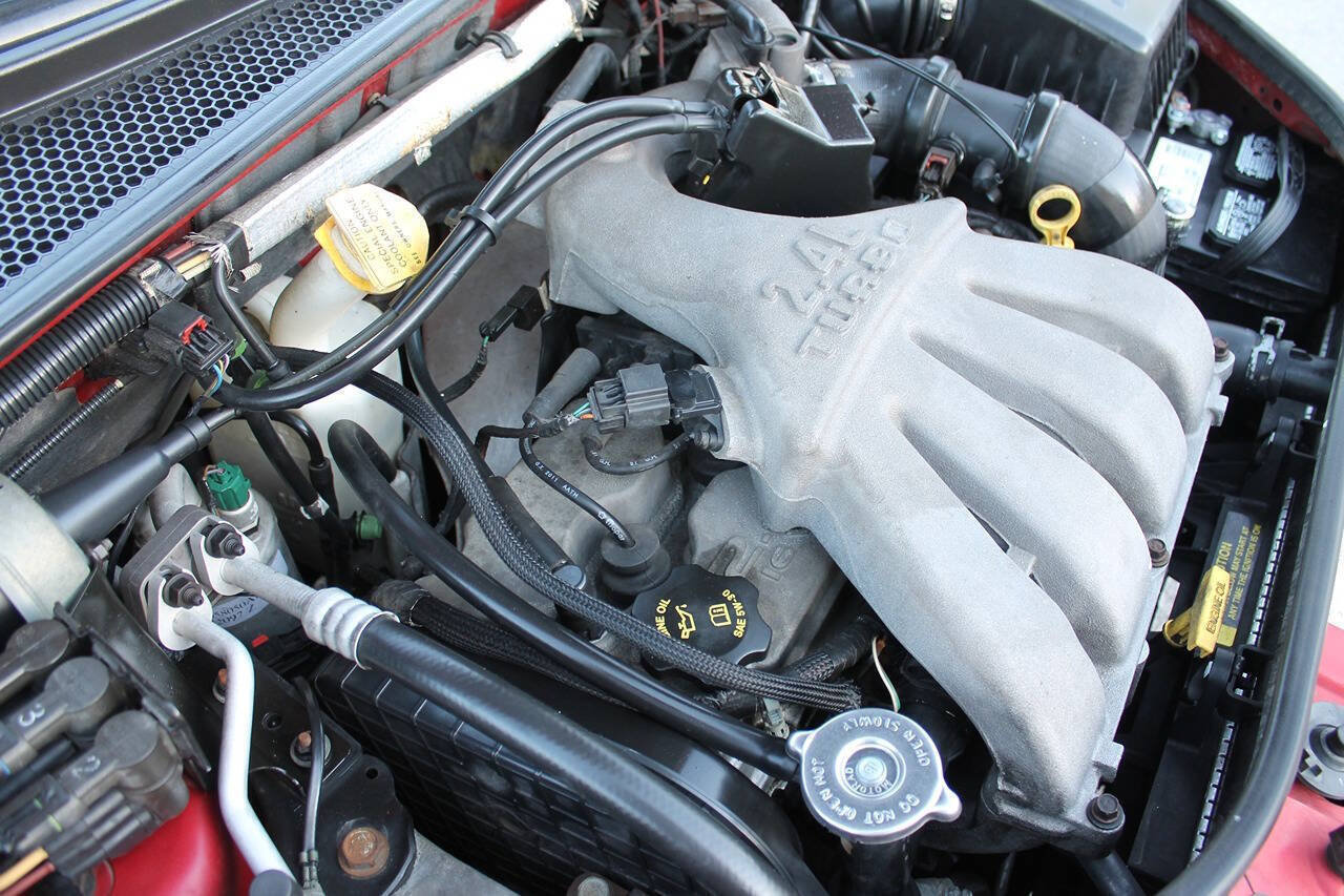 Used 2004 Chrysler PT Cruiser Limited FWD image 17