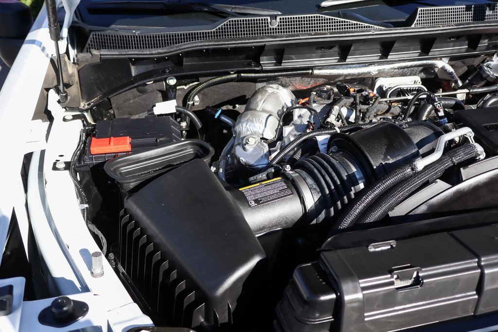 Used 2025 Chevrolet Silverado 3500 LT w/ Convenience Package image 12