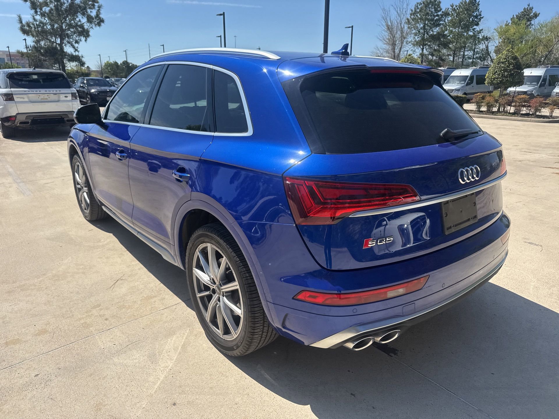 Used 2022 Audi SQ5 Premium w/ Convenience Package image 6